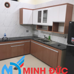 TB31: Tủ Bếp 3tr2/ m dài phần nhựa